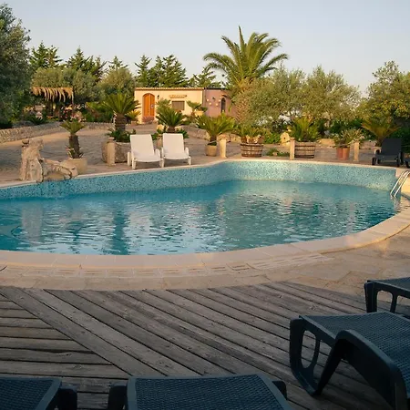 Dependance In Con Piscina Semesterbostad Ragusa