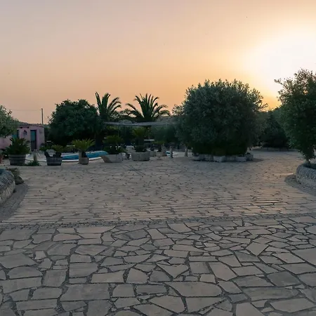 Dependance In Con Piscina