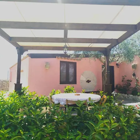 Dependance In Con Piscina Semesterbostad