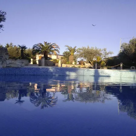 Dependance In Con Piscina